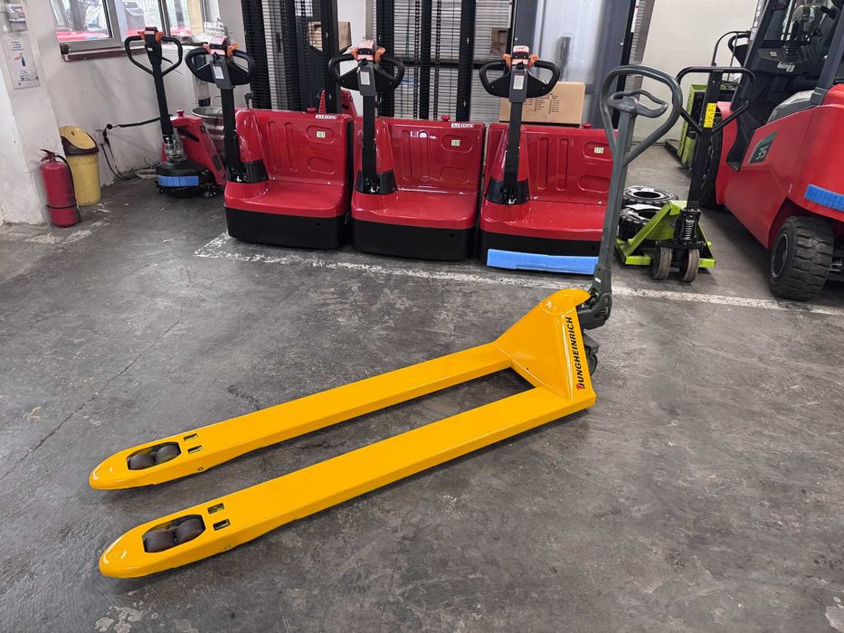 Transpalet Jungheinrich 1,7 tone manual reconditionat
