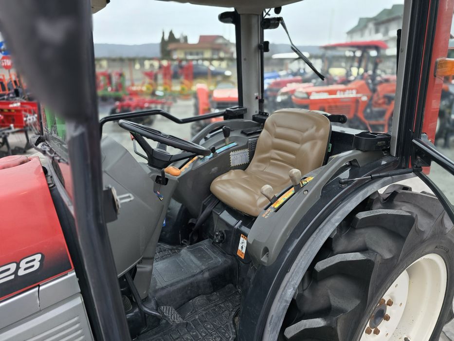 Tractoare / Tractor japonez Yanmar EF228