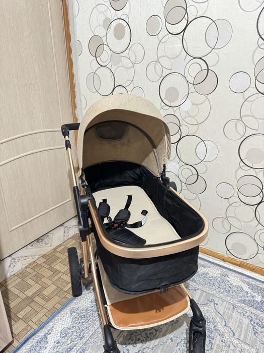 Коляска для детей и новорожденных