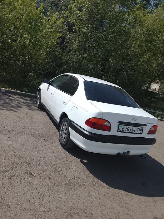 Продам Тоиоту авенсис