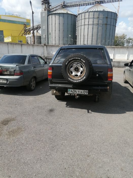 Опель фронтера 1997 2.2