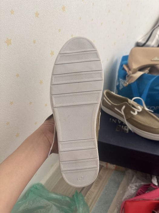 Продам мужские мокасины ( ботинки)