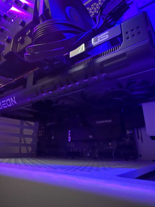 PC за игри: AMD 7600X, 32GB DDR5, ASUS RX9070 16GB, 1TB SSD, 4TB HDD, 1000W PSU