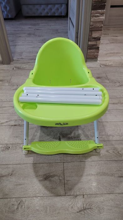 Продам стульчик для кормления
