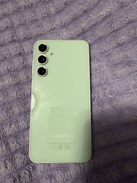 Продам Samsung S23 FE Продам