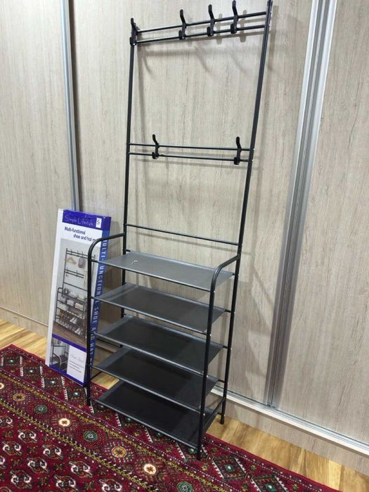 Многоуровневая стойка для обуви с вешалкой — порядок и стиль