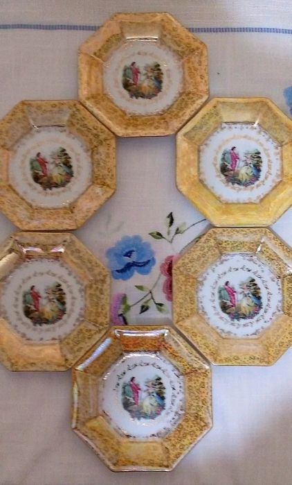 Тарелки. Декоративные. Фарфор Китай