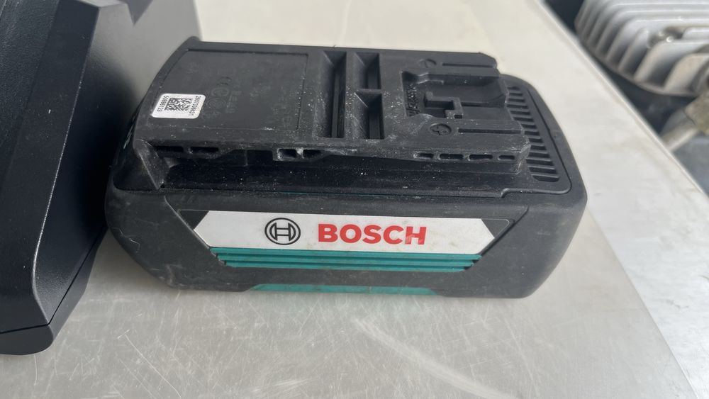 Baterie Bosch 36 volti . Scule electrice
