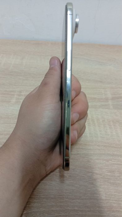 Продам iphone air