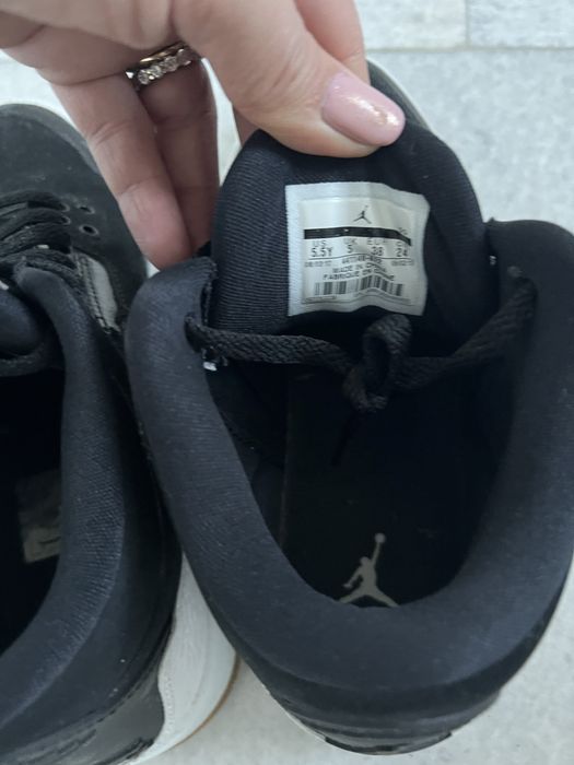 JORDAN кецове 37,5