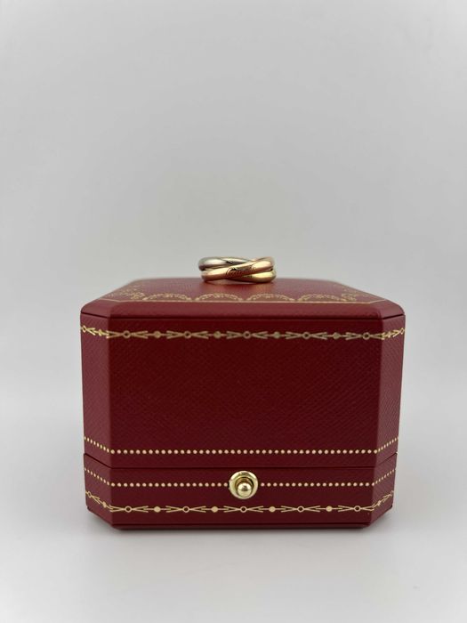 Кольцо Cartier Trinity