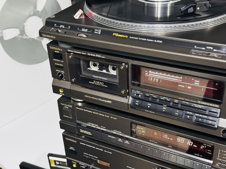 Linie audio TECHNICS-amplificator, deck B765,tuner,CD ps-700,pick-up
