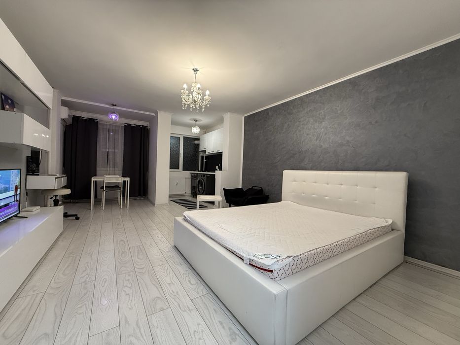 Proprietar inchiriez garsoniera Dristor