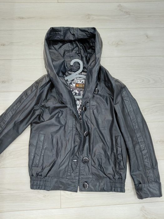 Женская кожаная куртка