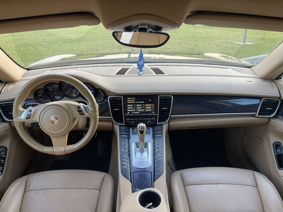 Porsche Panamera  3.0 Diesel Gts ( nu negociez )