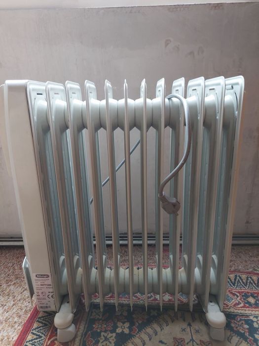 Маслен радиатор DeLonghi