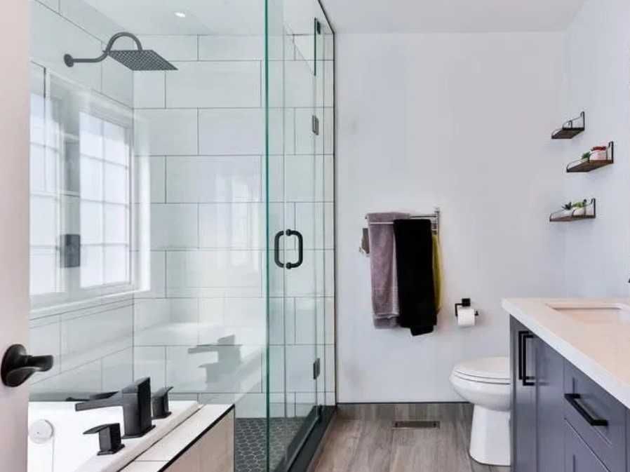 Дава се под наем Двустаен апартамент в Бургас, Ветрен - 70 кв.м за 306 € - Снимка #1