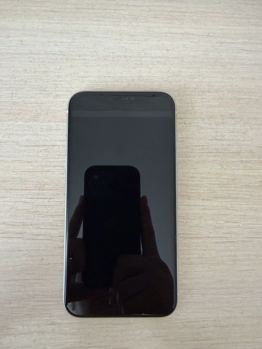 Продам Айфон 11 в отличном состоянии