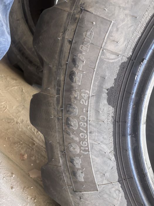 Шины на погрузчик JSB 440/80-24