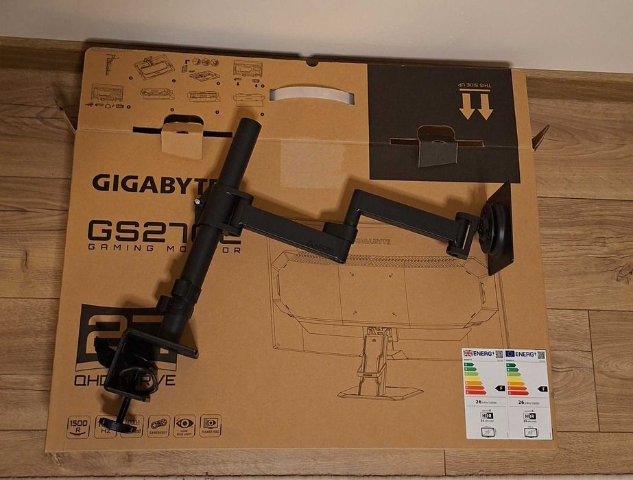 Геймърски монитор Gigabyte GS27QC 27″ (в гаранция) + стойка за монитор