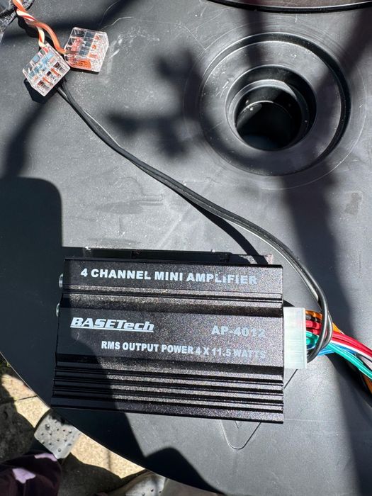 Subwoofer Audi Bassbox AU316