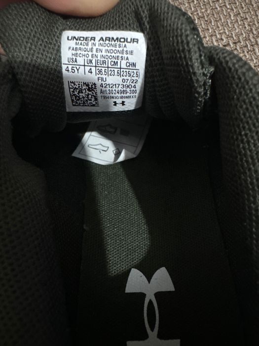 Adidasi noi fara eticheta,marimea 36,5