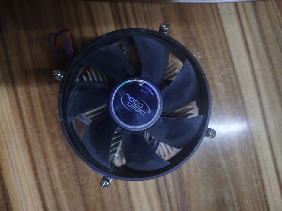 Кулер от deepcool