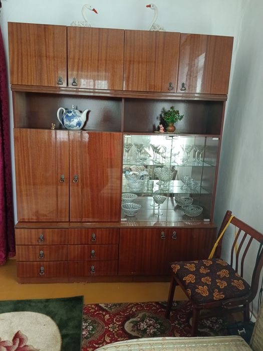 Продам стенку  в стиле 80,х