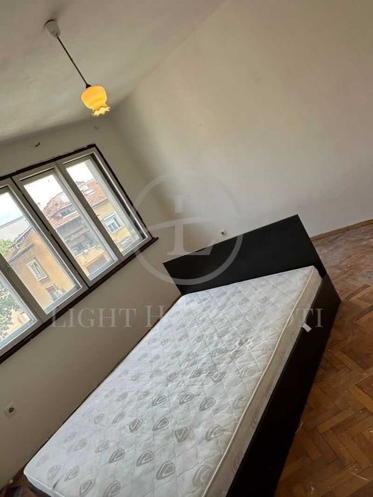 Продава се Четиристаен апартамент в Пловдив, Каменица 1 - 120 кв.м за 2250 €/кв.м - Снимка #5