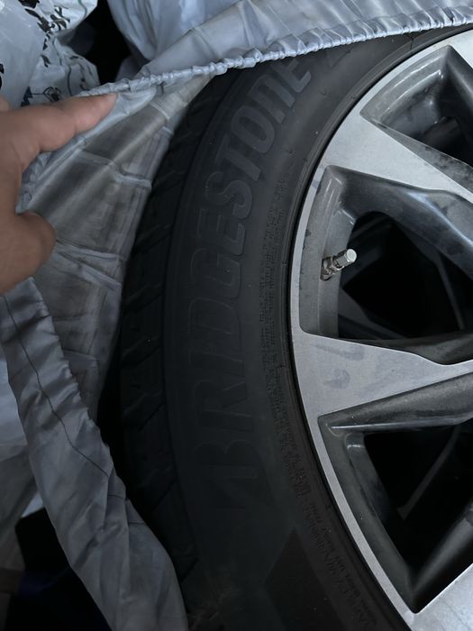 Зимние шины Lexus LX600