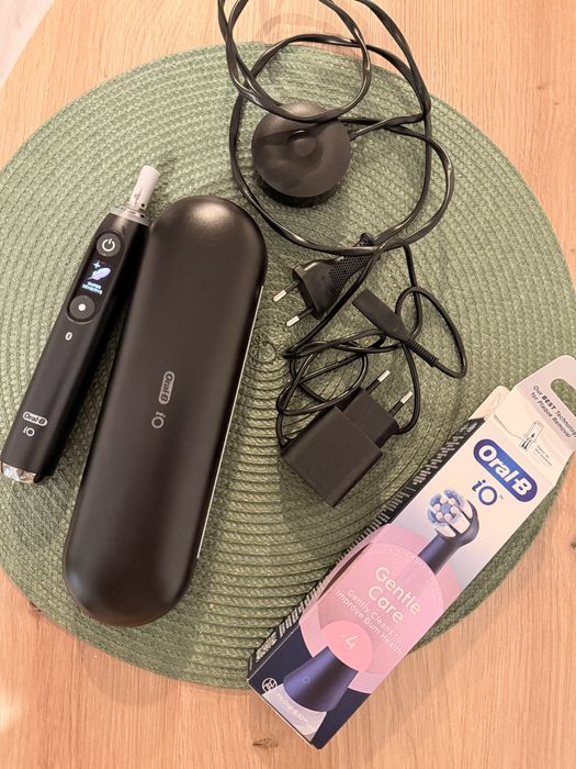 Periuta de dinti electrica ORAL-B iO9