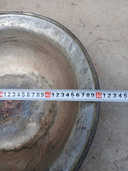 Стар меден леген