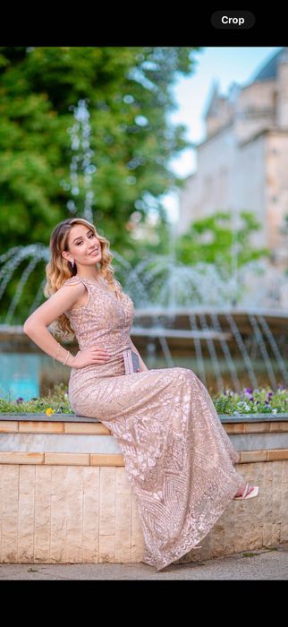 Официална рокля.Носена само веднъж