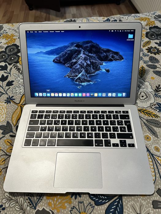 Macbook air deblocat