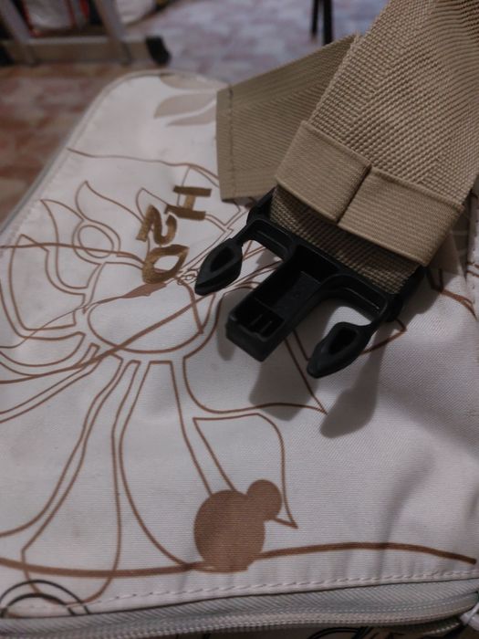 Продавам пътна чанта