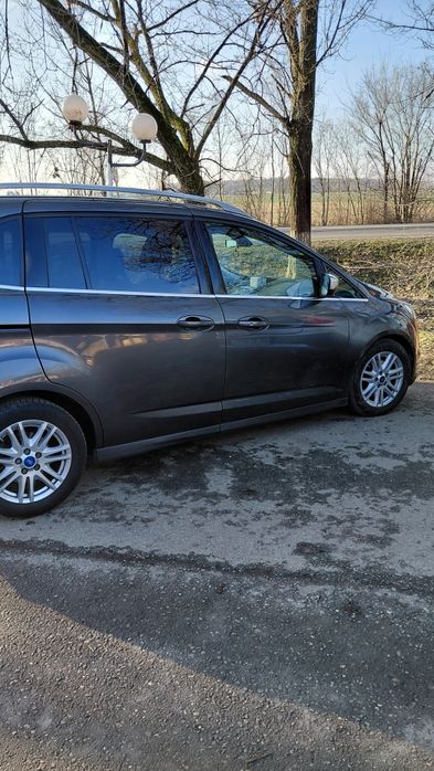 Vând ford cmax 2015