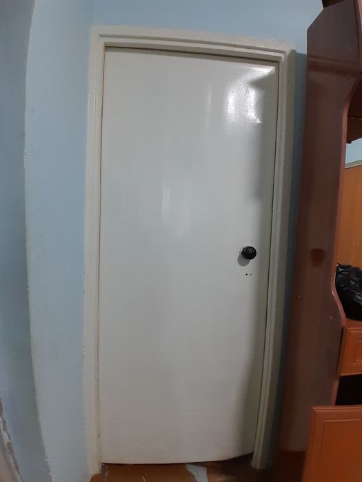 5ta Eshik va 1ta prixojka sotiladi umumiy 1mln 500ming