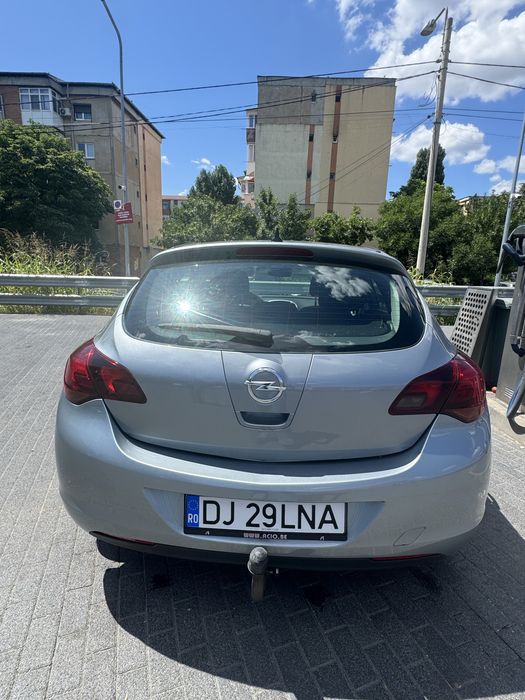 Opel Astra j 1.7d