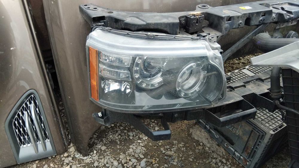 Far stanga/dreapta Range Rover Sport an 2011