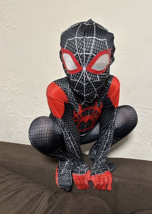 Костюм челевека паука