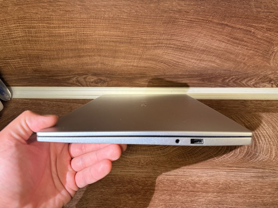 Лаптоп HUAWEI MateBook D 14 с AMD Ryzen 7 3700U