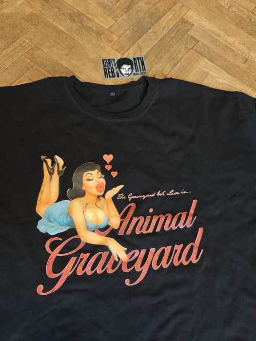 Animal Graveyard t-shirts S/M + подарък