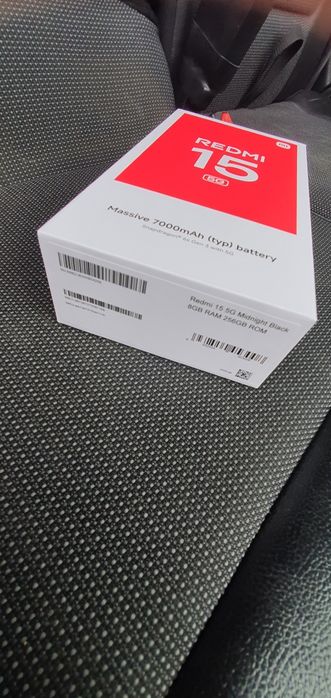 Redmi 15 5G nou la cutie