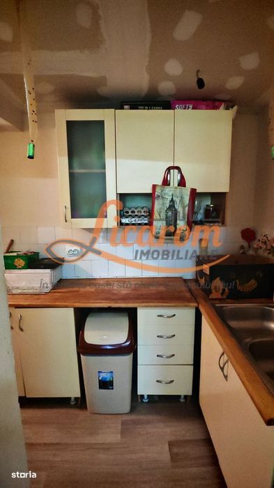 CASA SASEASCA comuna VULCAN,zona foarte buna,teren 3000 mp
