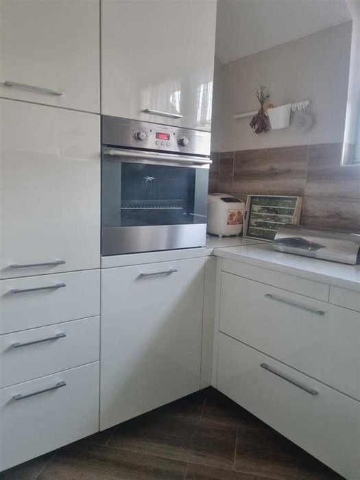 Дава се под наем Двустаен апартамент в София, Банишора - 68 кв.м за 561 € - Снимка #1