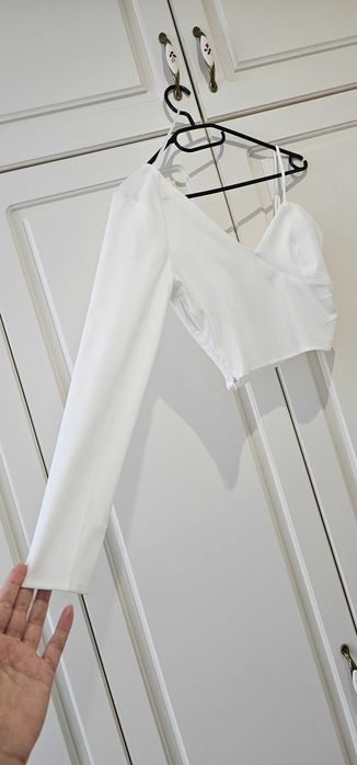 Top asimetric Stadivarius S