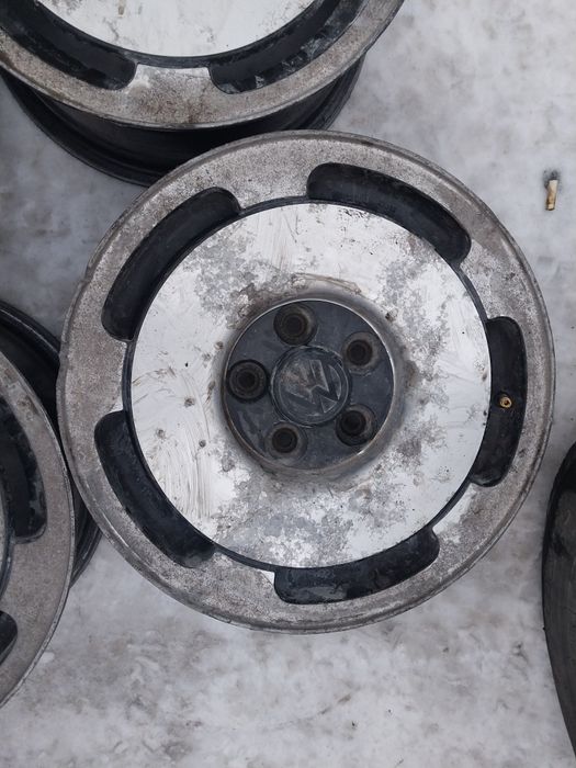 Диски R15 на Wolcswagen T4.