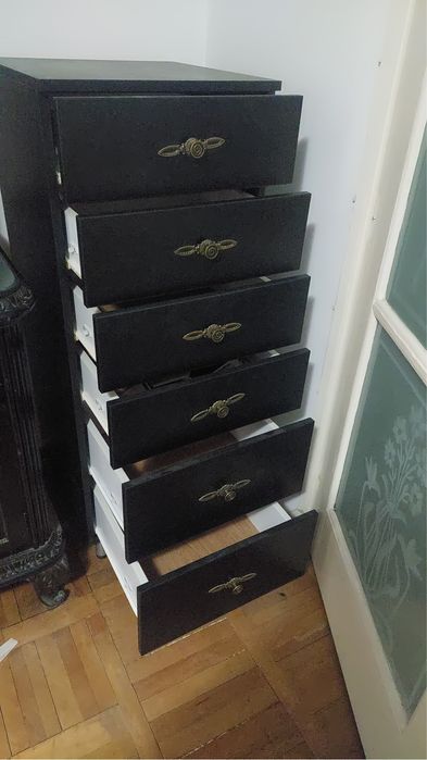 Vand mobila lemn masiv