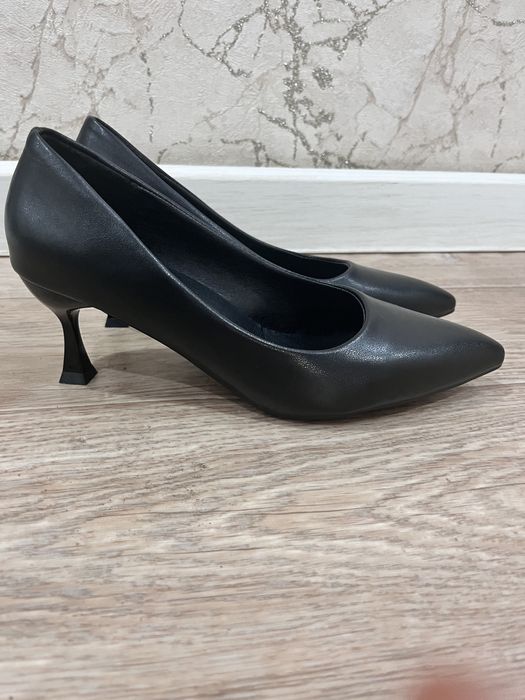 Туфли на каблуке