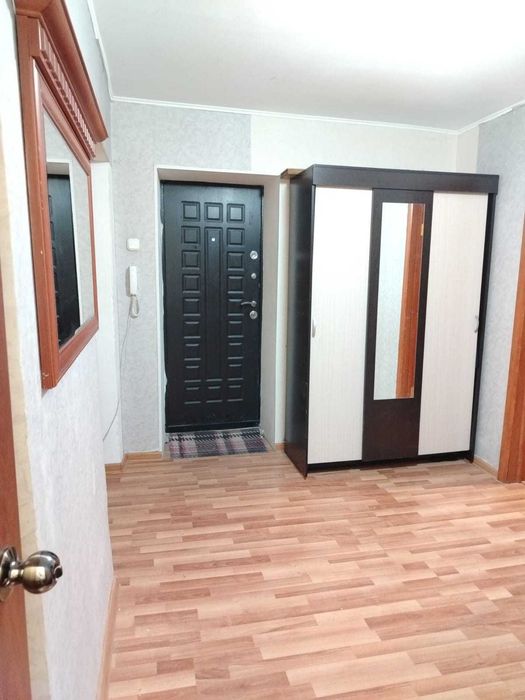 продам квартиру 3 х комнатная (центр)